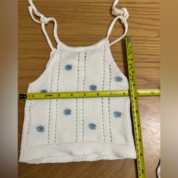 OAT & CO Baby Knit Top 0-6M –Heirloom Tank 'Blue Daisy'
Embroidery - Picture 3 of 4
